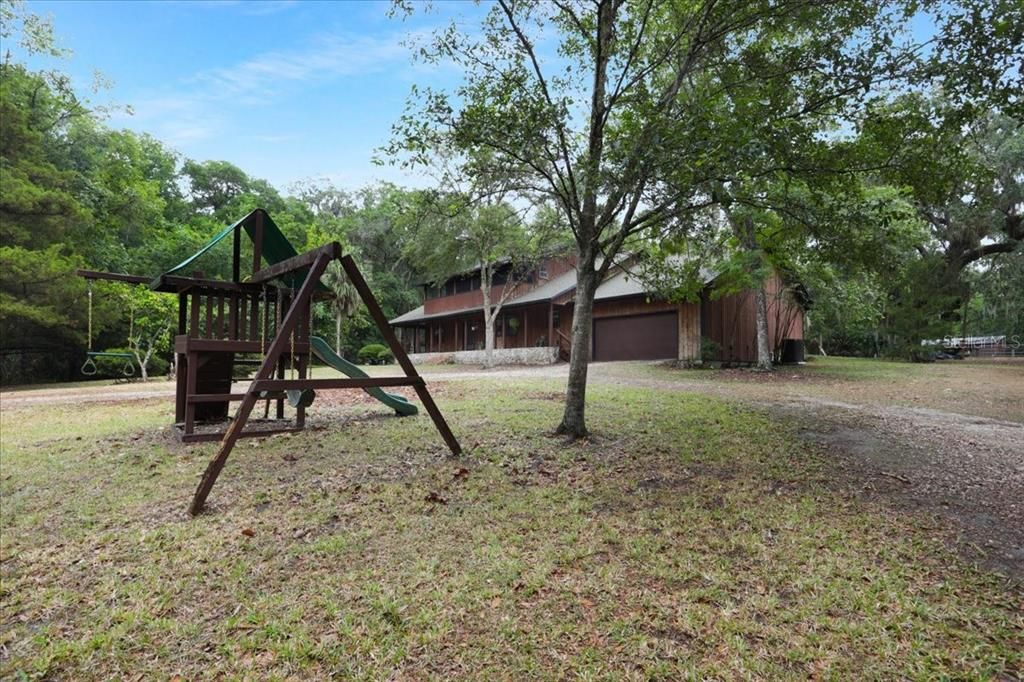 For Sale: $649,900 (4 beds, 4 baths, 3958 Square Feet)