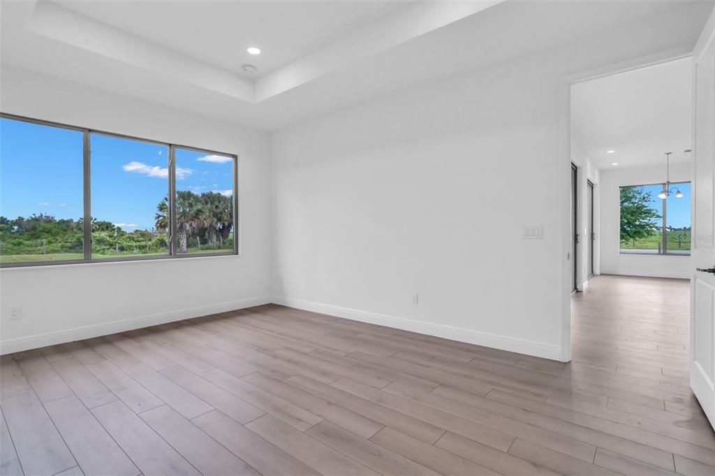 For Sale: $470,000 (4 beds, 2 baths, 2113 Square Feet)