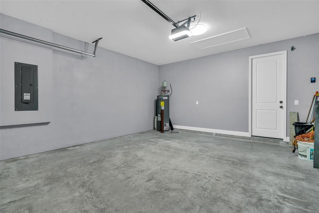 For Sale: $470,000 (4 beds, 2 baths, 2113 Square Feet)