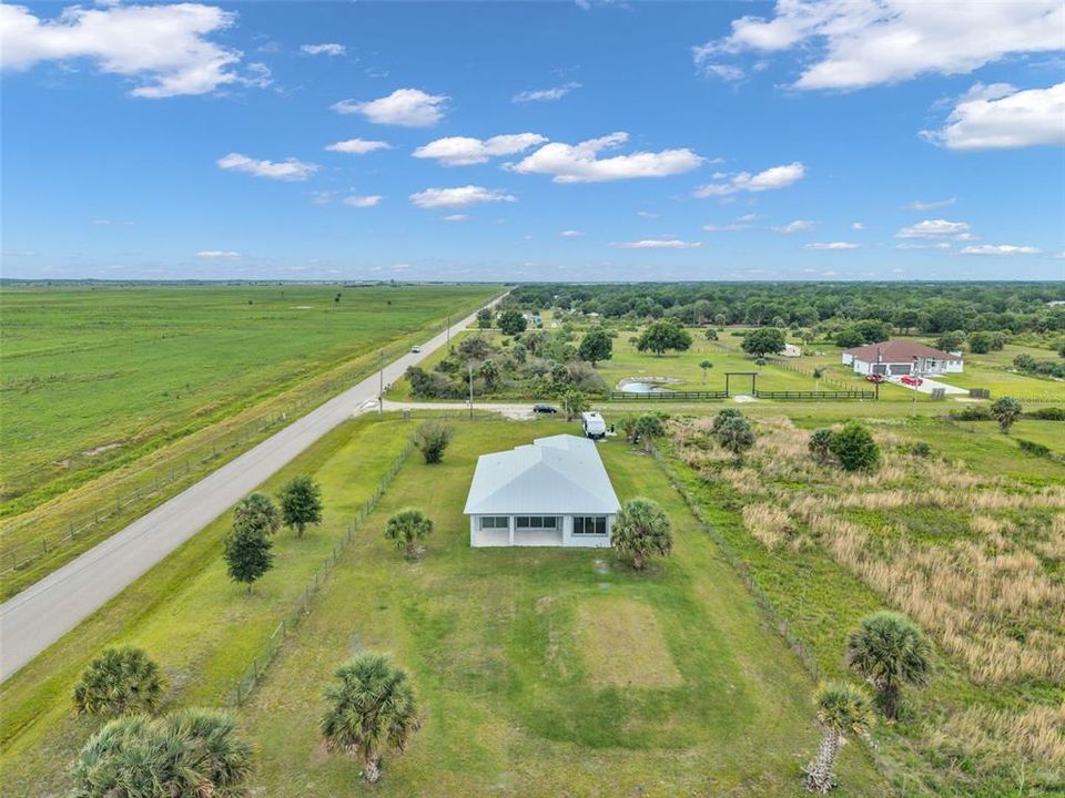 For Sale: $470,000 (4 beds, 2 baths, 2113 Square Feet)