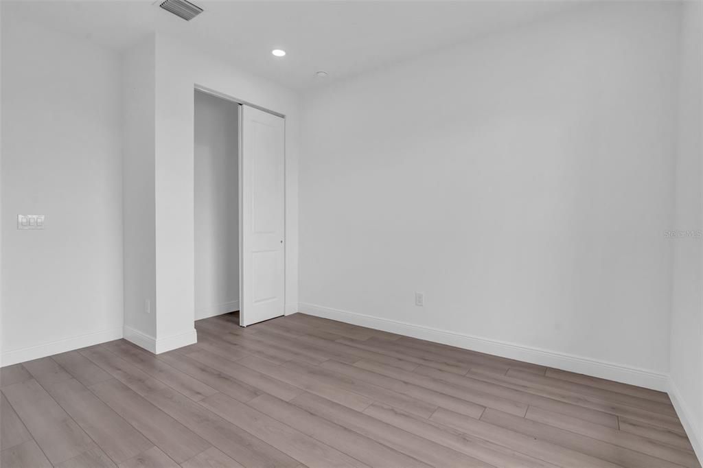 For Sale: $470,000 (4 beds, 2 baths, 2113 Square Feet)