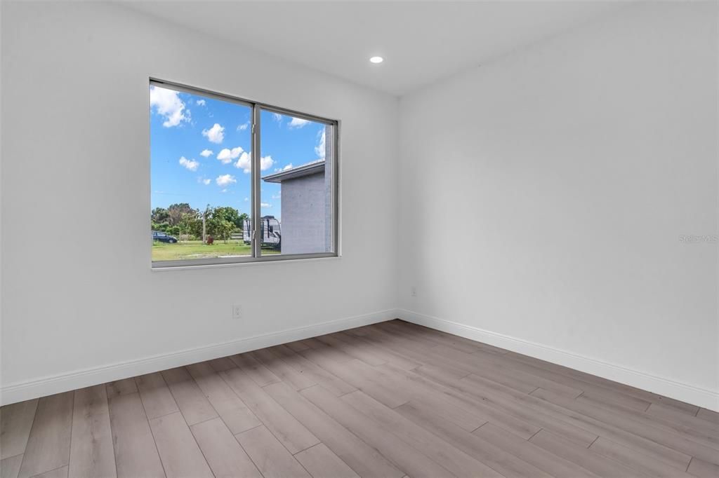 For Sale: $470,000 (4 beds, 2 baths, 2113 Square Feet)