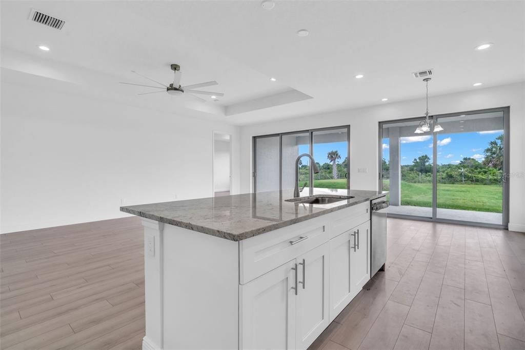 For Sale: $470,000 (4 beds, 2 baths, 2113 Square Feet)