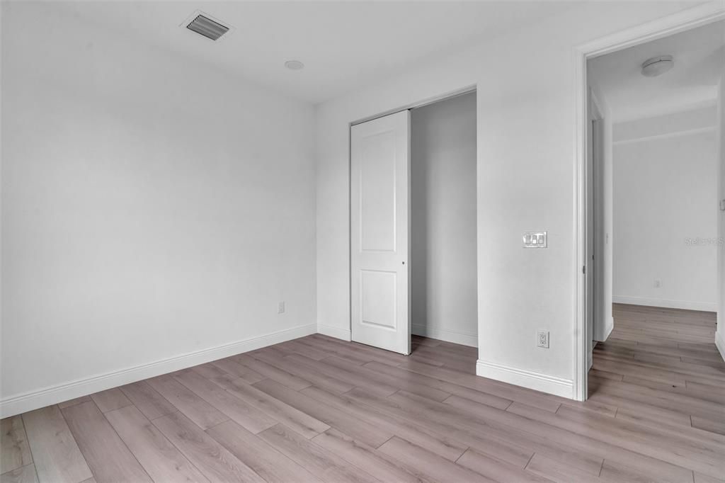 For Sale: $470,000 (4 beds, 2 baths, 2113 Square Feet)