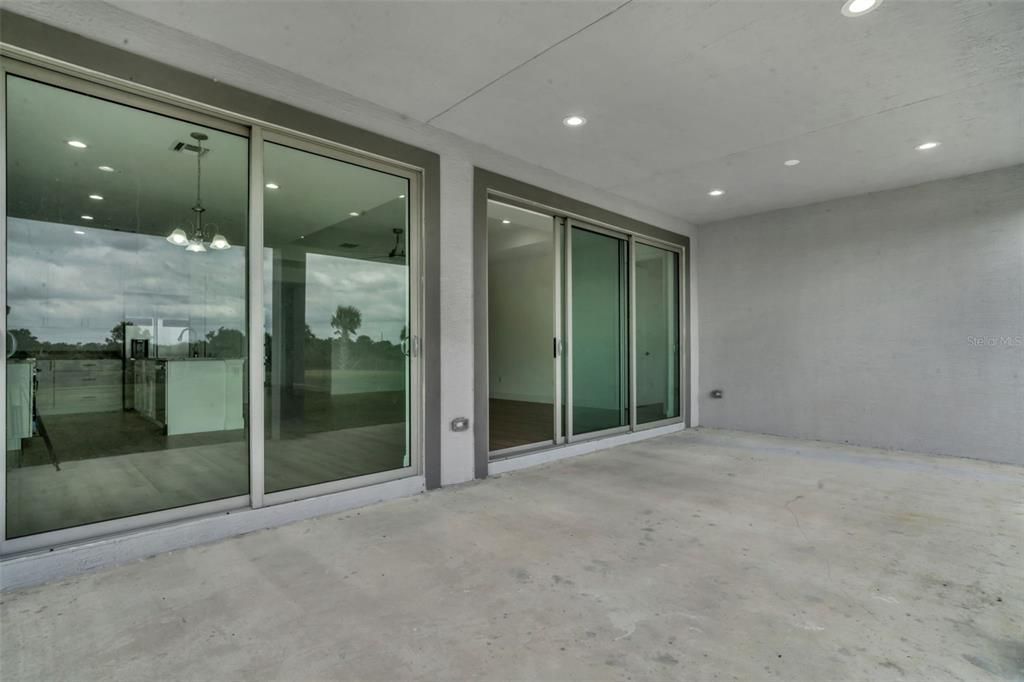 For Sale: $470,000 (4 beds, 2 baths, 2113 Square Feet)