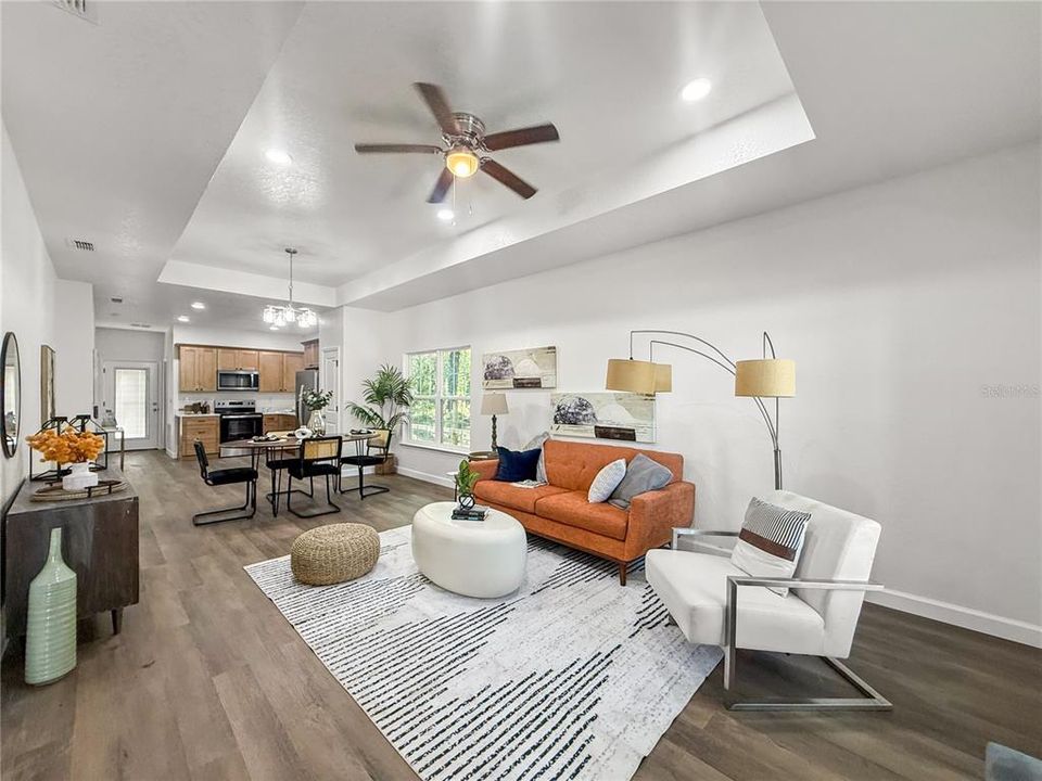 Active With Contract: $239,900 (3 beds, 2 baths, 1243 Square Feet)