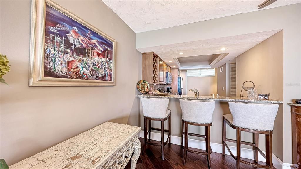 For Sale: $999,000 (2 beds, 2 baths, 1555 Square Feet)