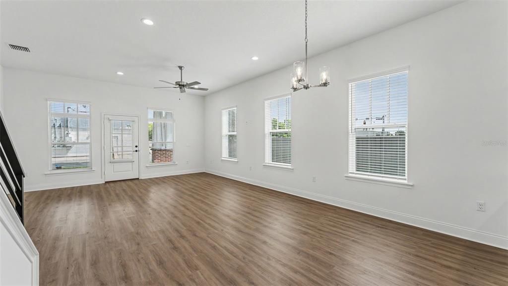 For Sale: $829,900 (6 beds, 0 baths, 3617 Square Feet)