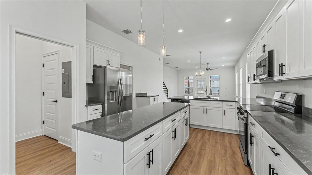 For Sale: $829,900 (6 beds, 0 baths, 3617 Square Feet)