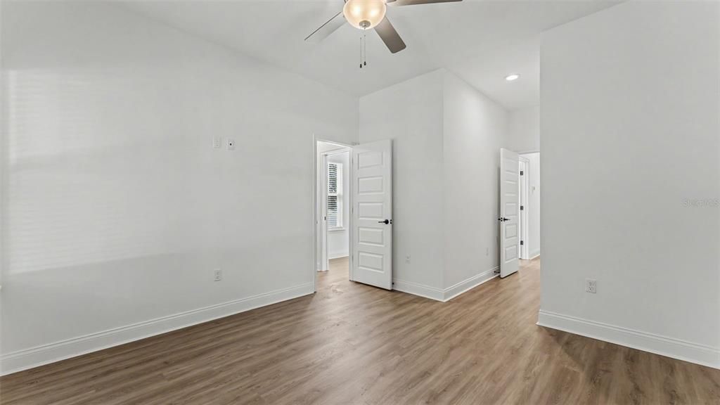 For Sale: $829,900 (6 beds, 0 baths, 3617 Square Feet)