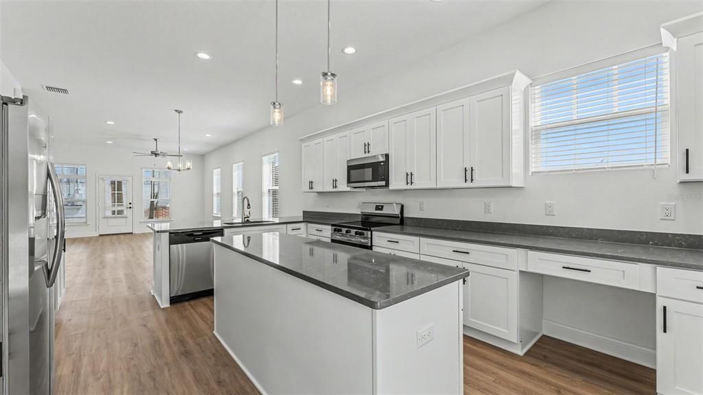 For Sale: $829,900 (6 beds, 0 baths, 3617 Square Feet)
