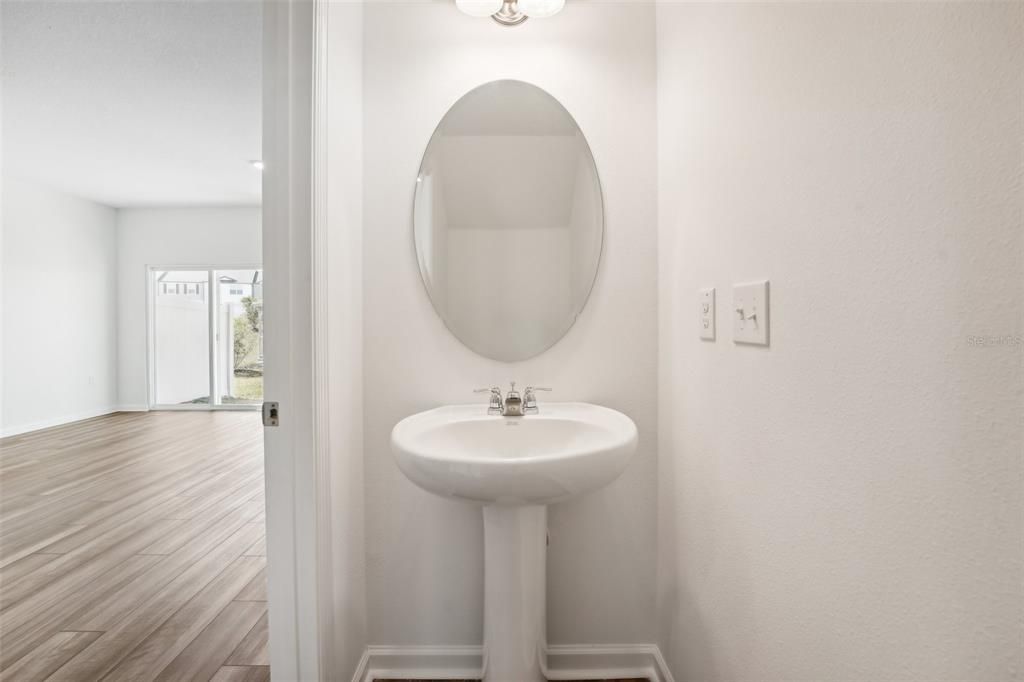 Activo con contrato: $241,990 (3 camas, 2 baños, 1386 Pies cuadrados)