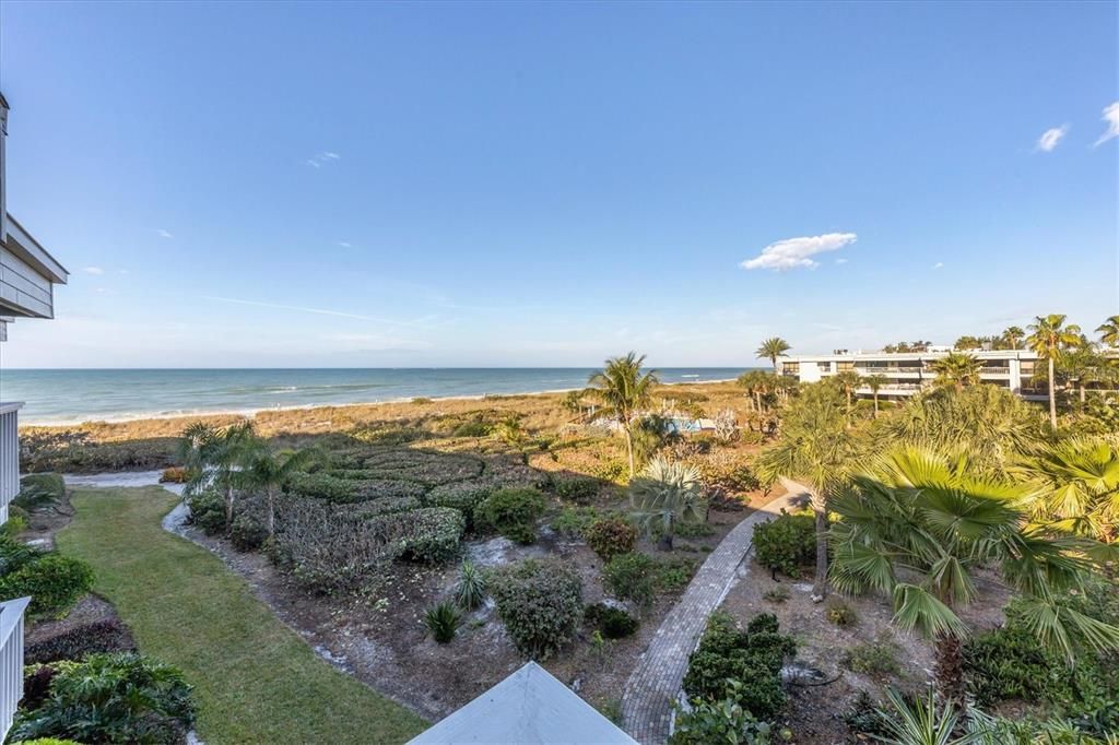 For Rent: $5,500 (2 beds, 2 baths, 1561 Square Feet)