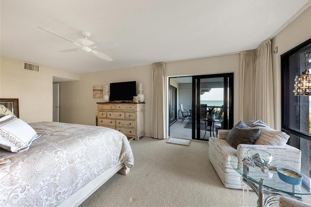 For Rent: $5,500 (2 beds, 2 baths, 1561 Square Feet)