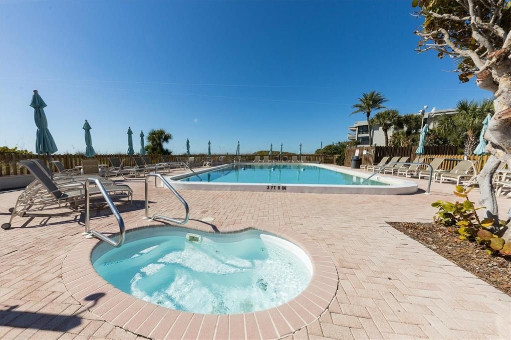For Rent: $5,500 (2 beds, 2 baths, 1561 Square Feet)
