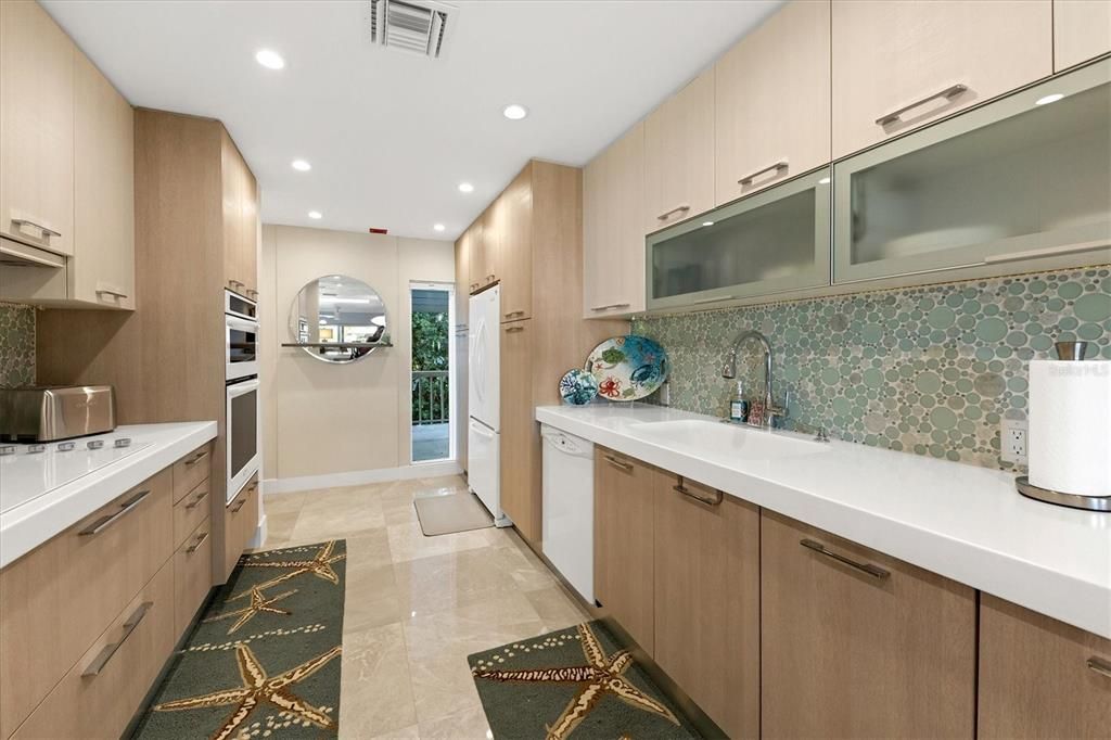 For Rent: $5,500 (2 beds, 2 baths, 1561 Square Feet)