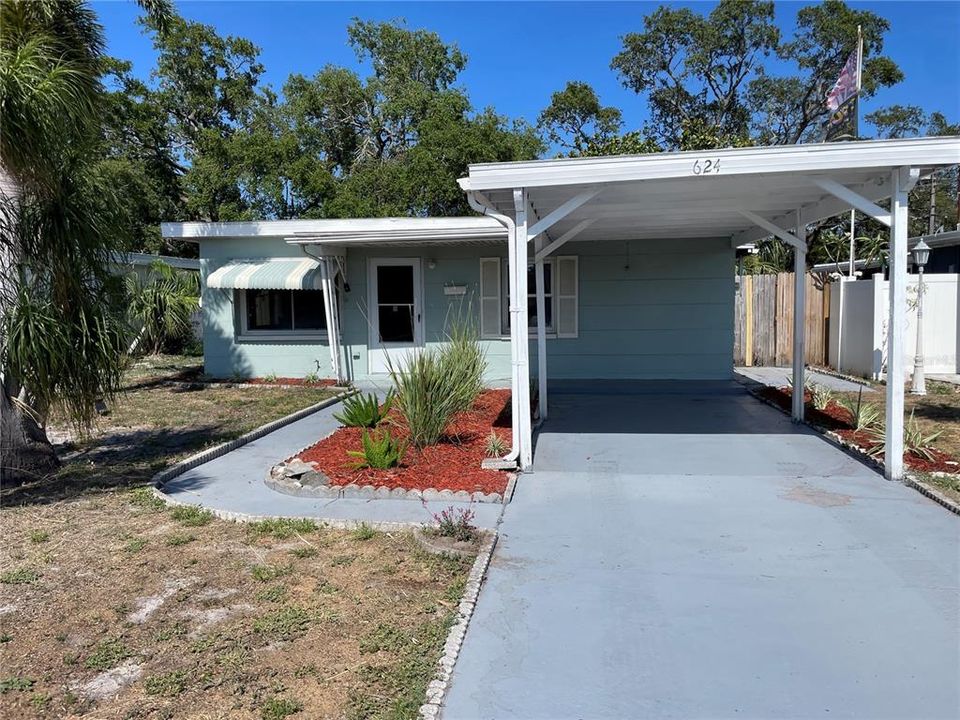 Vendido Recientemente: $270,000 (2 camas, 1 baños, 720 Pies cuadrados)