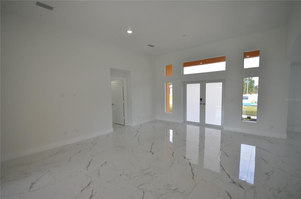 En Renta: $2,600 (3 camas, 2 baños, 1854 Pies cuadrados)