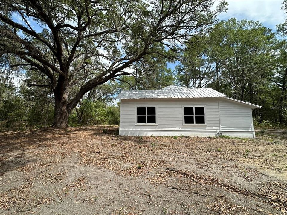 For Rent: $1,795 (2 beds, 1 baths, 1098 Square Feet)