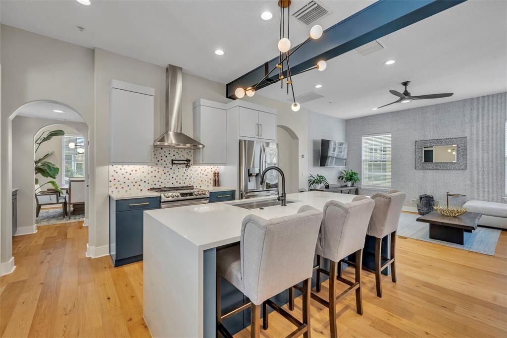 待售: $1,600,000 (5 贝兹, 3 浴室, 3242 平方英尺)
