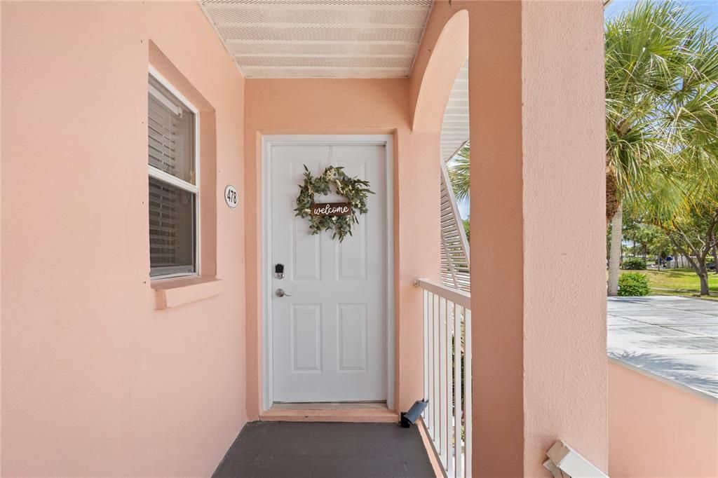 En Venta: $225,000 (2 camas, 2 baños, 975 Pies cuadrados)