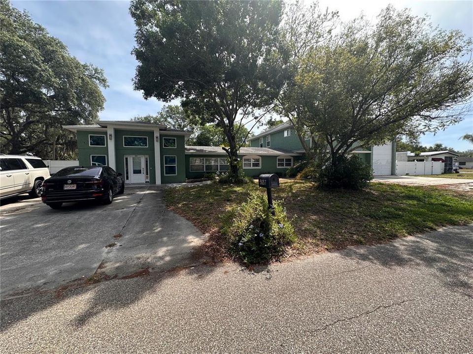 For Sale: $589,000 (4 beds, 4 baths, 3553 Square Feet)
