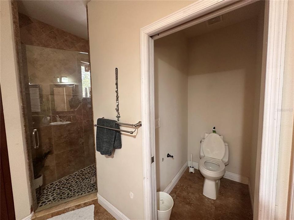 For Sale: $589,000 (4 beds, 4 baths, 3553 Square Feet)