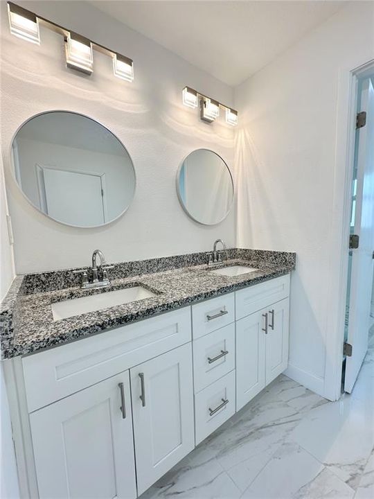 For Rent: $2,400 (3 beds, 2 baths, 1838 Square Feet)