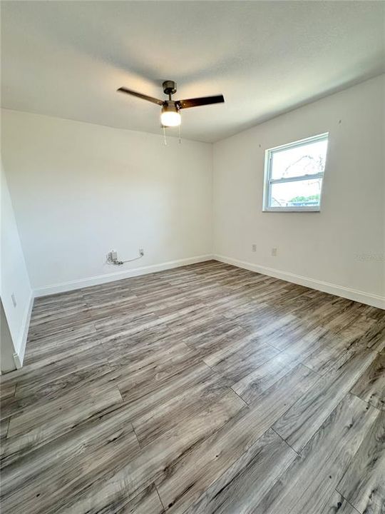 For Rent: $2,400 (3 beds, 2 baths, 1838 Square Feet)