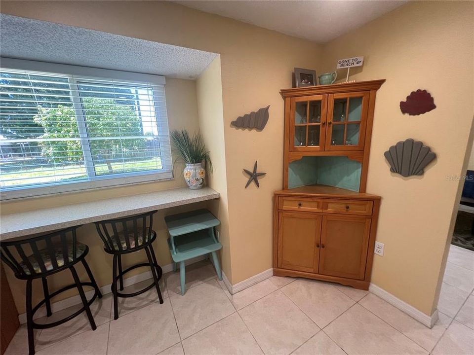 For Rent: $1,600 (2 beds, 2 baths, 1200 Square Feet)