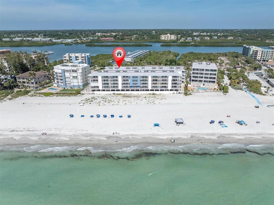 For Sale: $539,000 (2 beds, 2 baths, 1100 Square Feet)