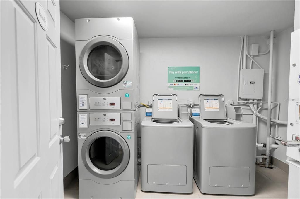 For Sale: $539,000 (2 beds, 2 baths, 1100 Square Feet)
