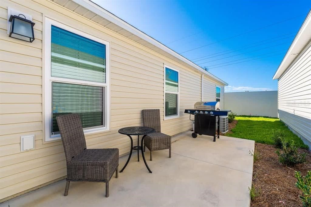 For Sale: $299,000 (3 beds, 2 baths, 1440 Square Feet)