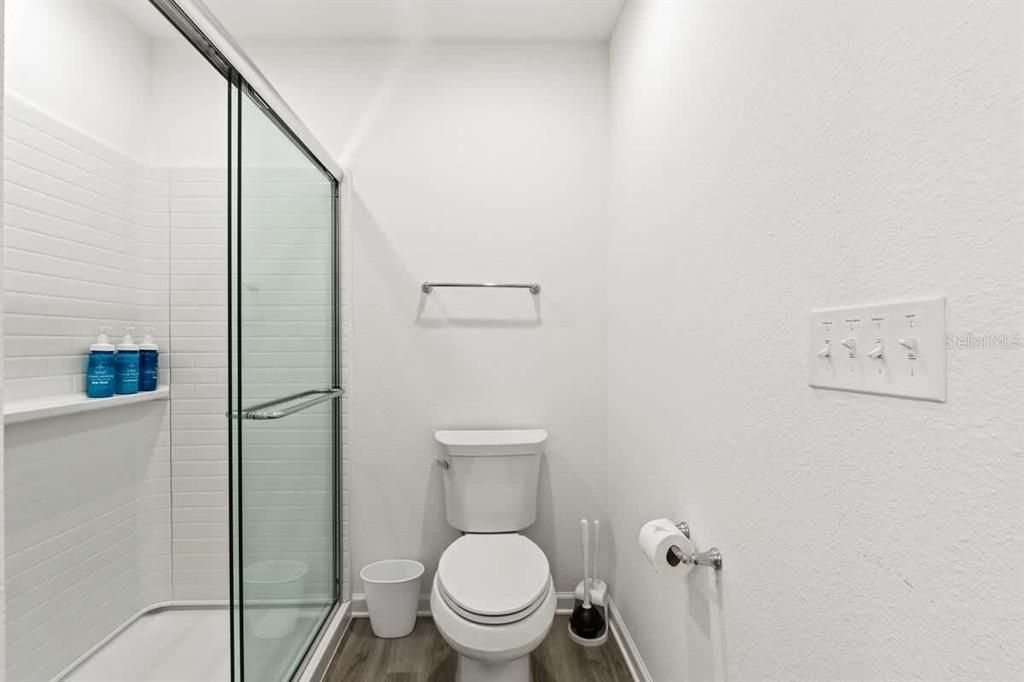 For Sale: $299,000 (3 beds, 2 baths, 1440 Square Feet)