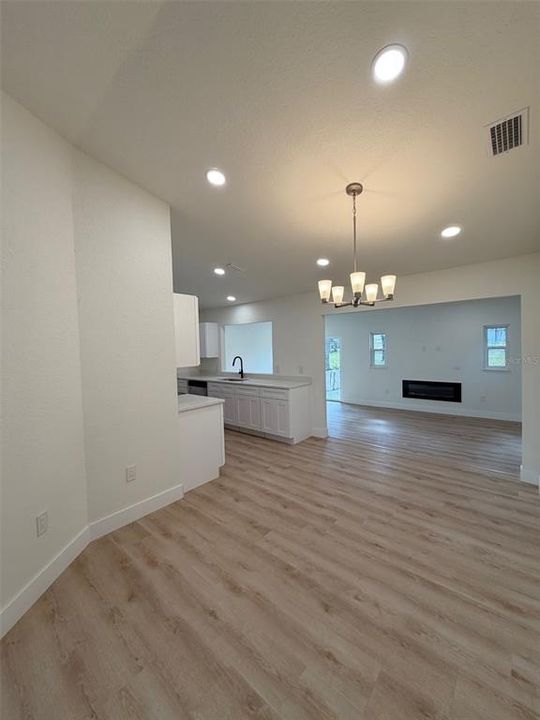 Active With Contract: $314,500 (3 beds, 2 baths, 1210 Square Feet)