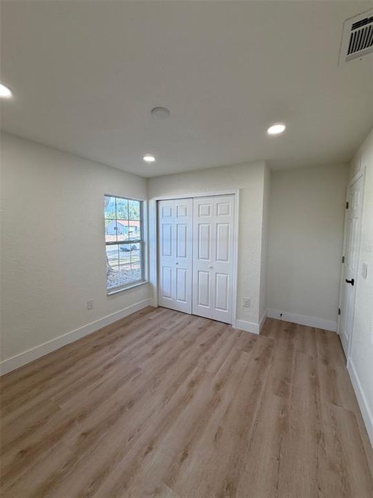 Active With Contract: $314,500 (3 beds, 2 baths, 1210 Square Feet)