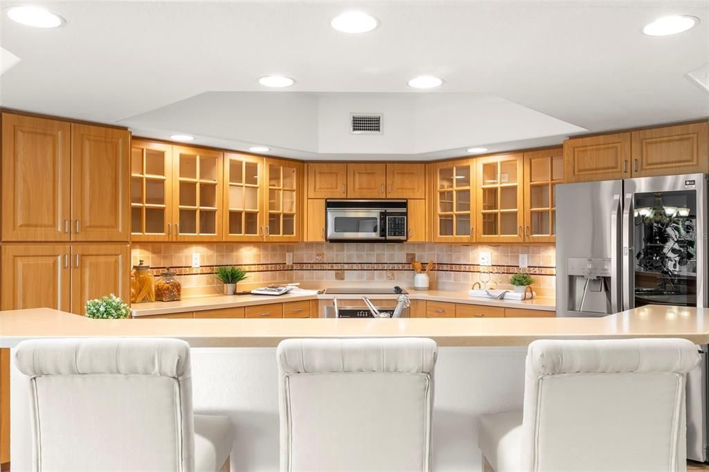 For Sale: $879,000 (3 beds, 3 baths, 2000 Square Feet)