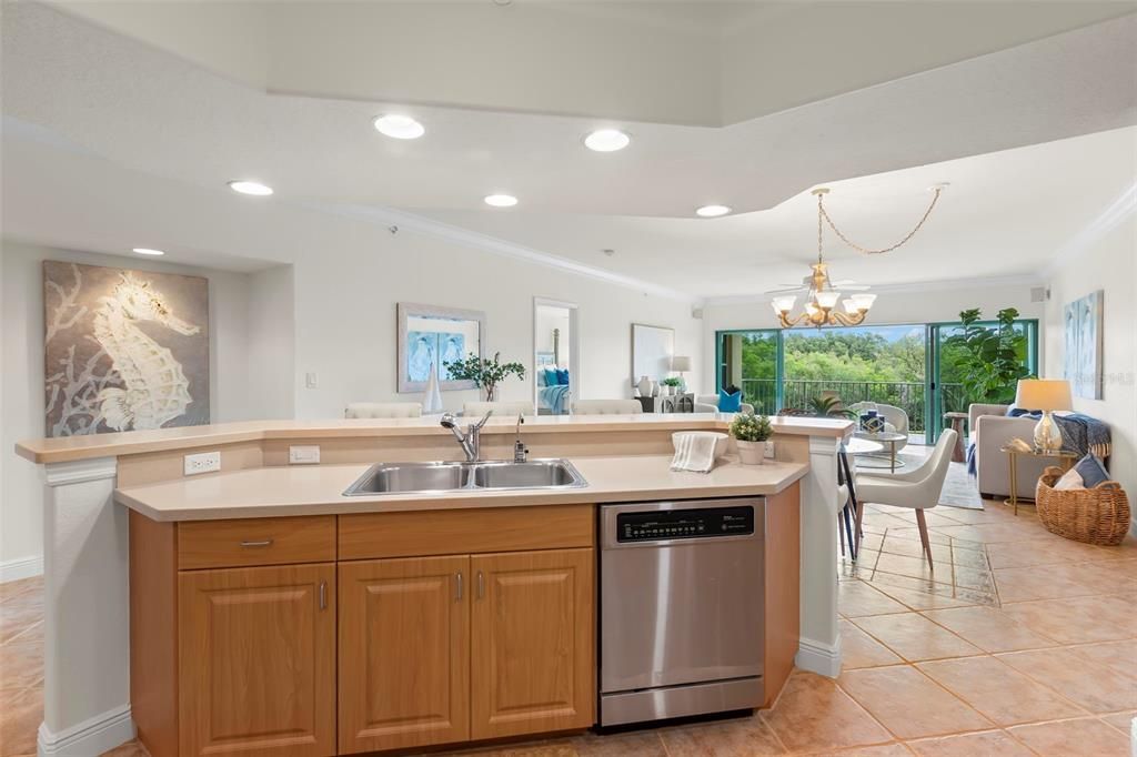 For Sale: $879,000 (3 beds, 3 baths, 2000 Square Feet)