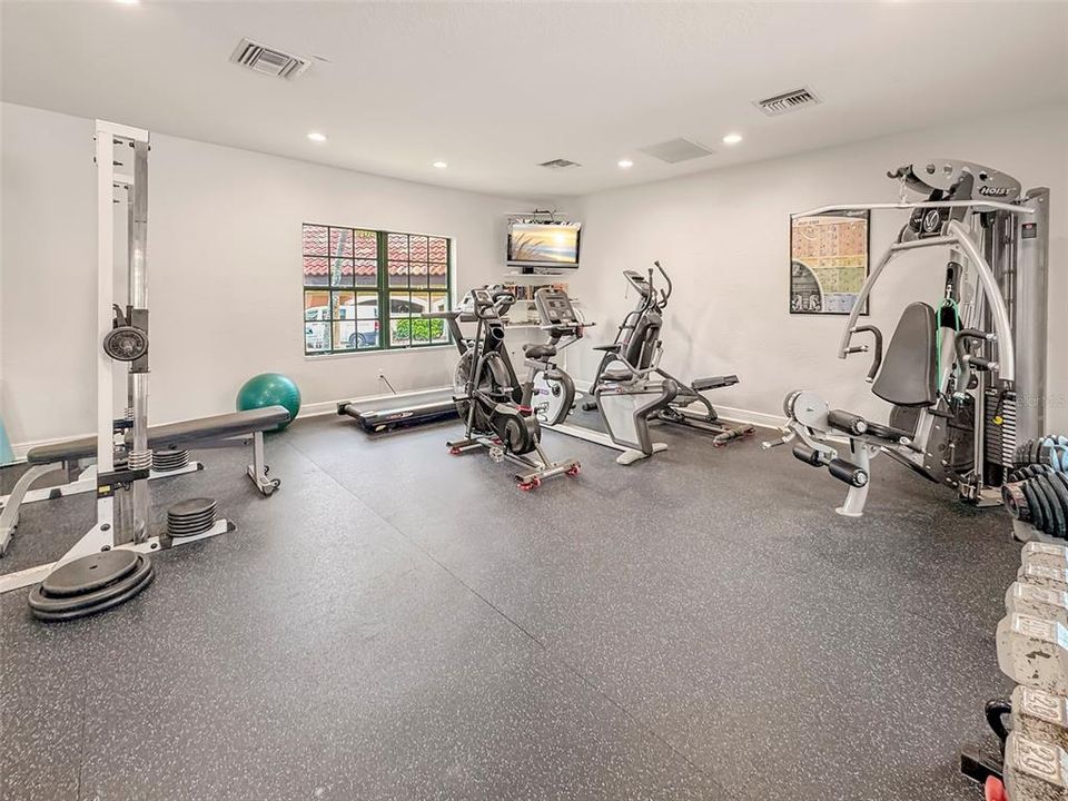 For Sale: $879,000 (3 beds, 3 baths, 2000 Square Feet)