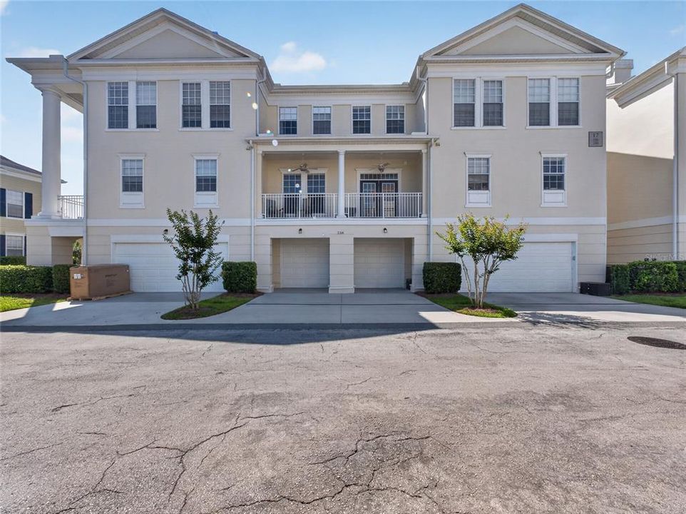 For Rent: $3,195 (3 beds, 2 baths, 1616 Square Feet)