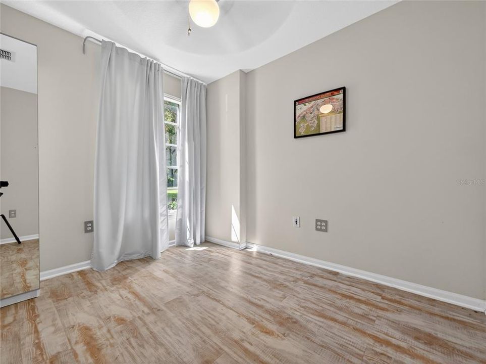 For Rent: $3,195 (3 beds, 2 baths, 1616 Square Feet)