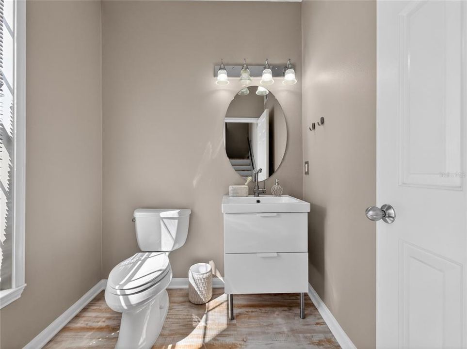 For Rent: $3,195 (3 beds, 2 baths, 1616 Square Feet)