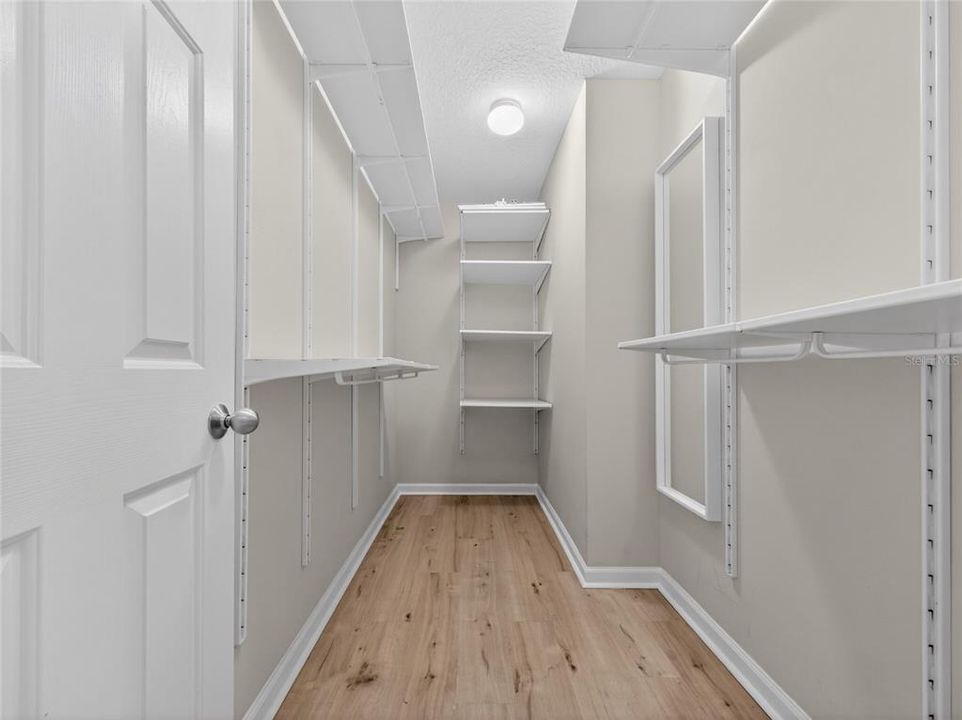 For Rent: $3,195 (3 beds, 2 baths, 1616 Square Feet)