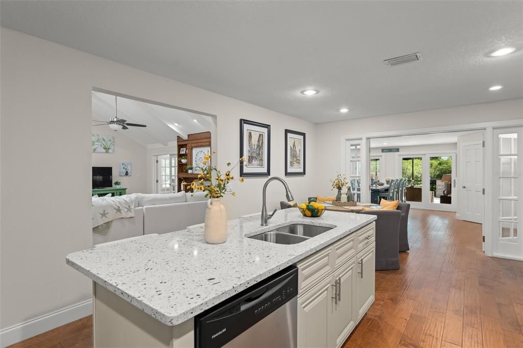 Active With Contract: $1,999,000 (5 beds, 4 baths, 3649 Square Feet)