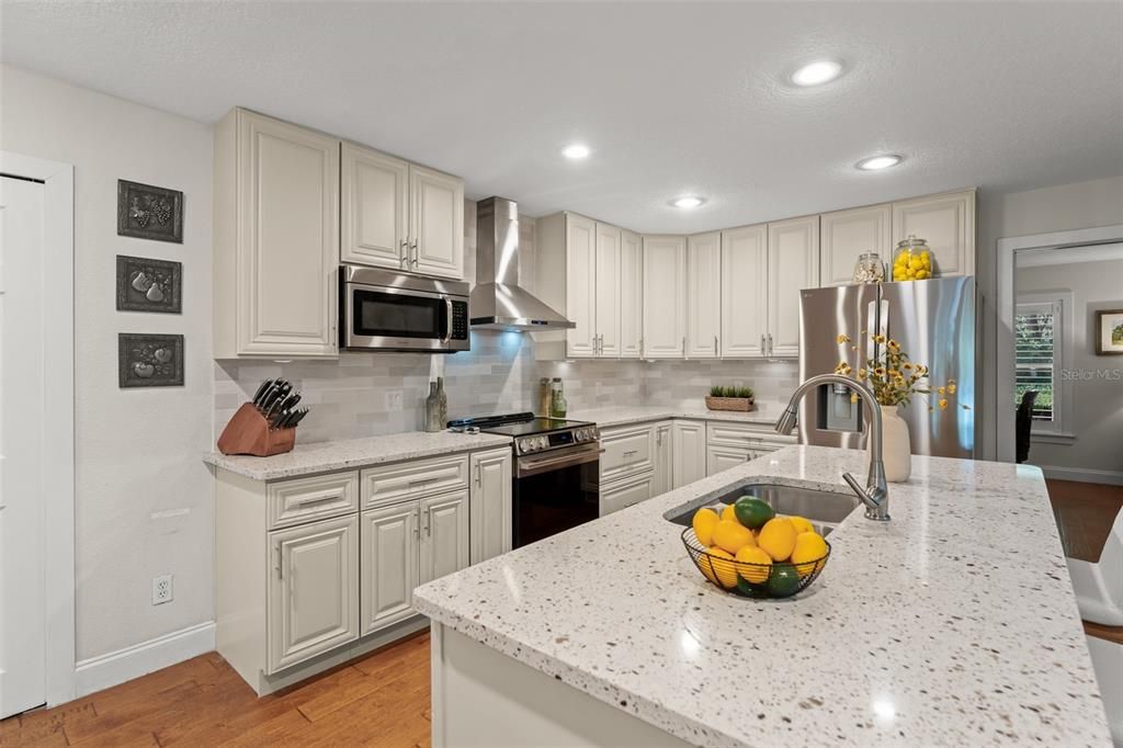Active With Contract: $1,999,000 (5 beds, 4 baths, 3649 Square Feet)