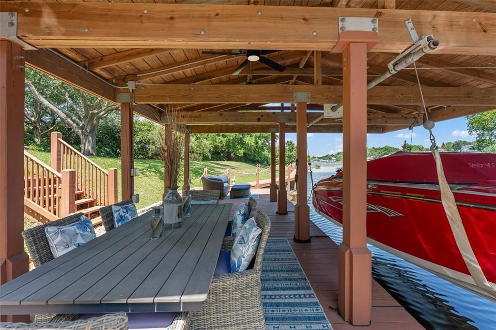 Active With Contract: $1,999,000 (5 beds, 4 baths, 3649 Square Feet)