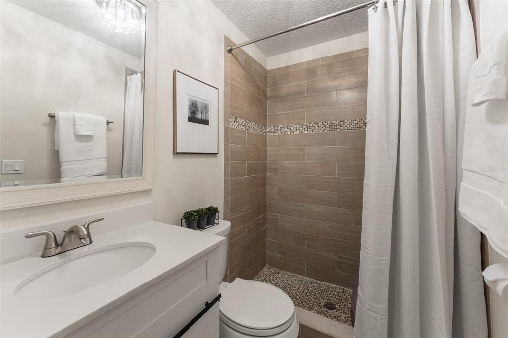 Active With Contract: $1,999,000 (5 beds, 4 baths, 3649 Square Feet)
