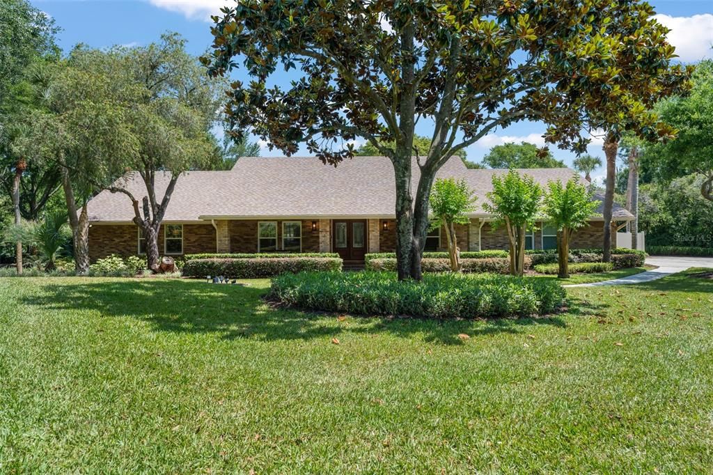 Active With Contract: $1,999,000 (5 beds, 4 baths, 3649 Square Feet)