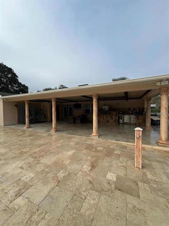 En Renta: $4,000 (4 camas, 4 baños, 2426 Pies cuadrados)