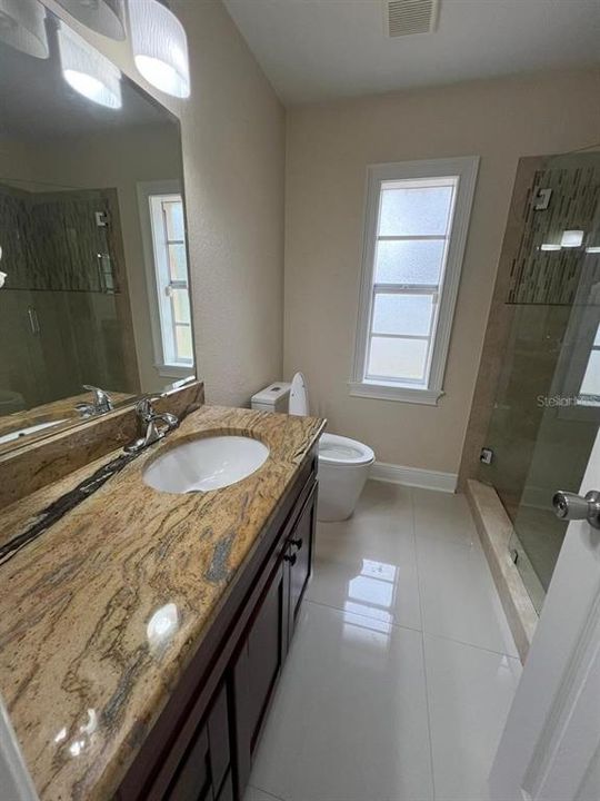 En Renta: $4,000 (4 camas, 4 baños, 2426 Pies cuadrados)